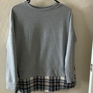 Cute plaid detail sweatshirt